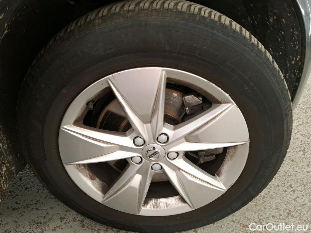  Volvo  XC60  Momentum Business 2WD 2.0 B4 195CV BVA8 E6d #23