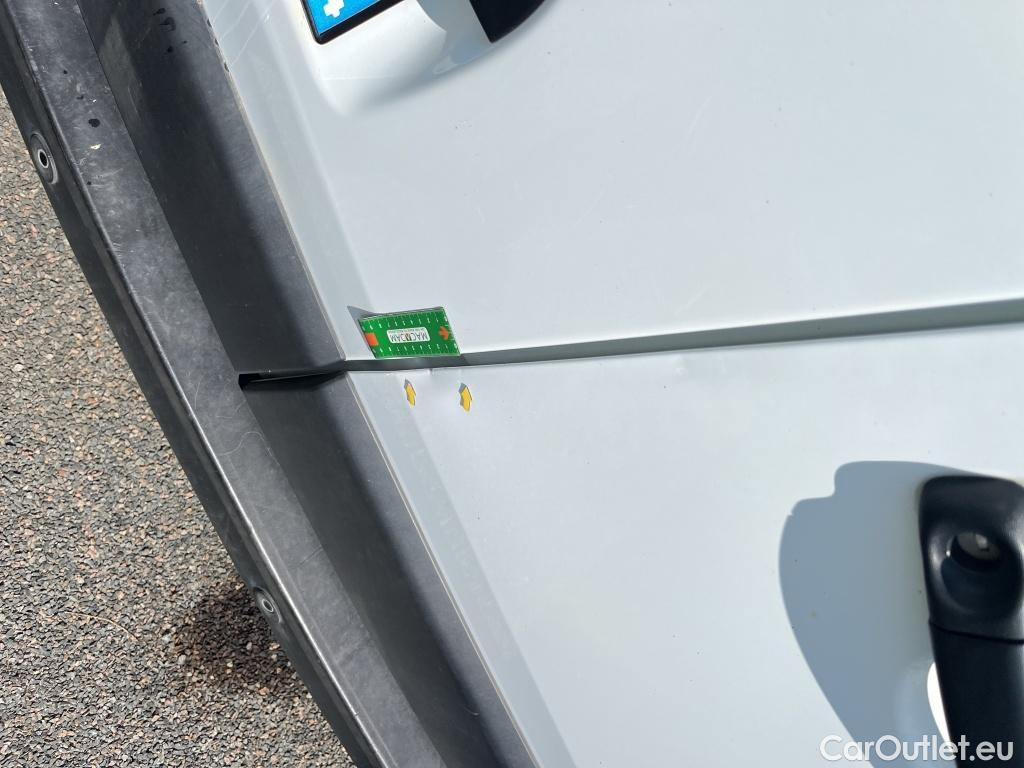  Nissan  NV400 NISSAN  / 2014 / 4P / Fourgon tôlé L2H2 2.3 dCi 135 3t5 Optima #7