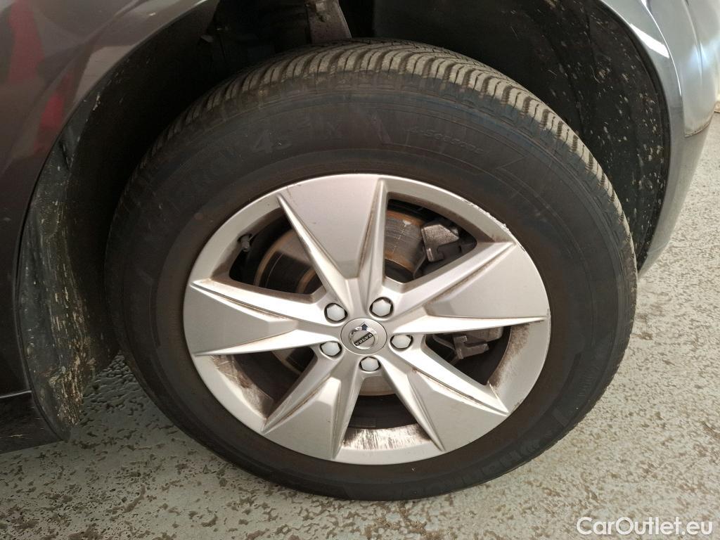  Volvo  XC60  Momentum Business 2WD 2.0 B4 195CV BVA8 E6d #22