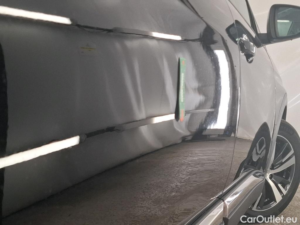  Peugeot  5008 PEUGEOT  / 2016 / 5P / SUV Puretech 130 S&S EAT8 ALLURE BUSINESS #2