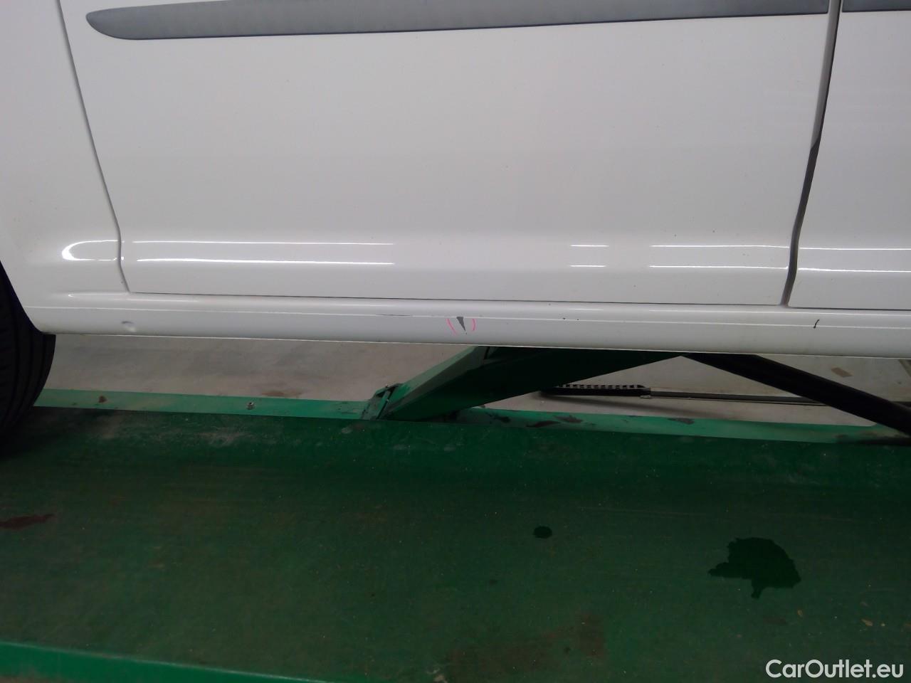  Volkswagen  Caddy  TDI 75 Maxi Aut. #24