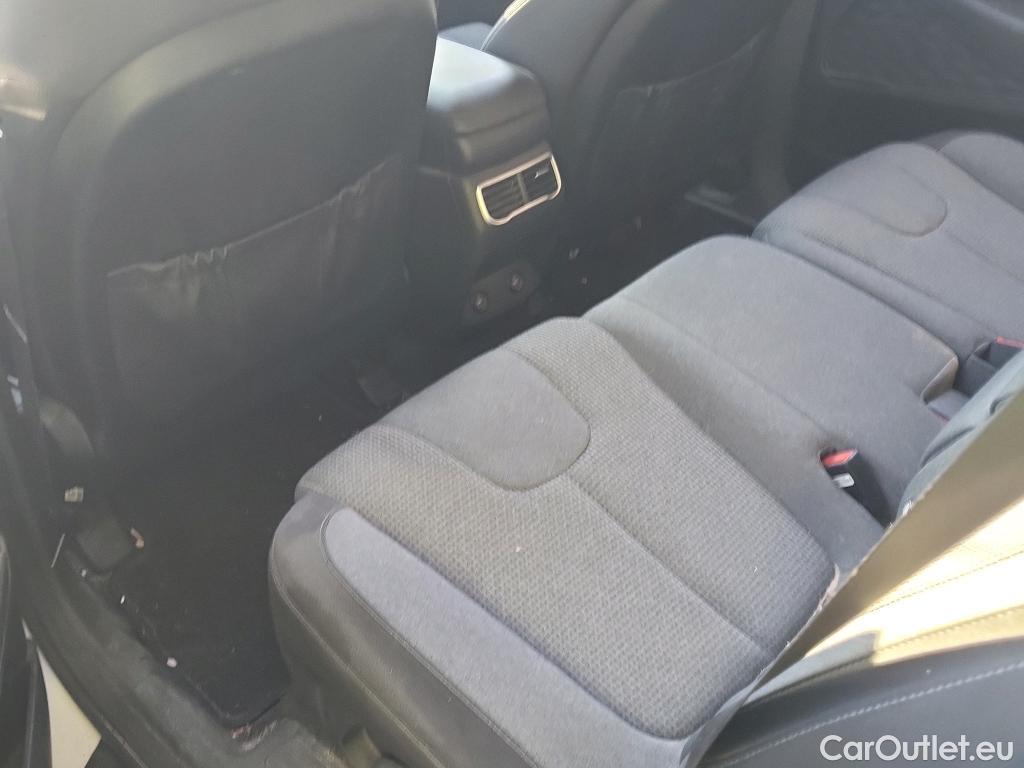  Land Rover  Discovery HYUNDAI Santa Fe / 2021 / 5P / todoterreno 1.6 TGDi HEV Klass Auto 4x2 #4