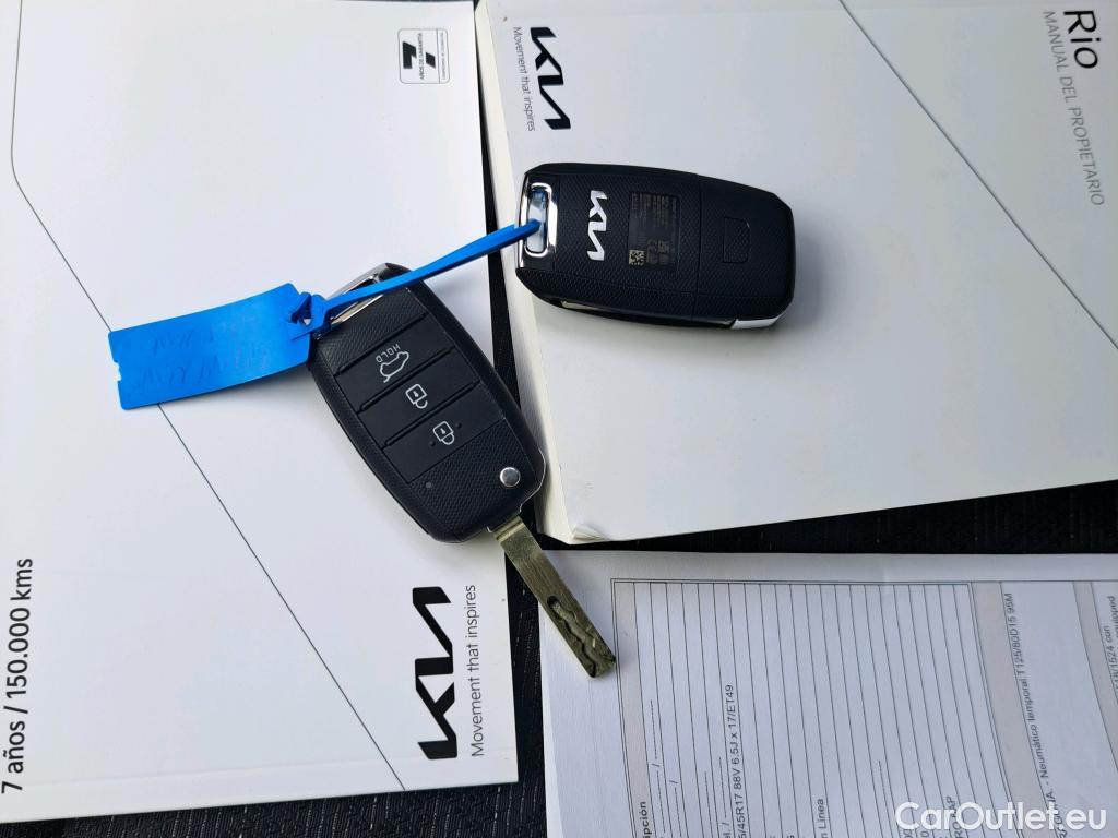  KIA  Rio KIA  / 2020 / 5P / berlina con portón 1.2 DPi 62kW (84CV) Concept #4