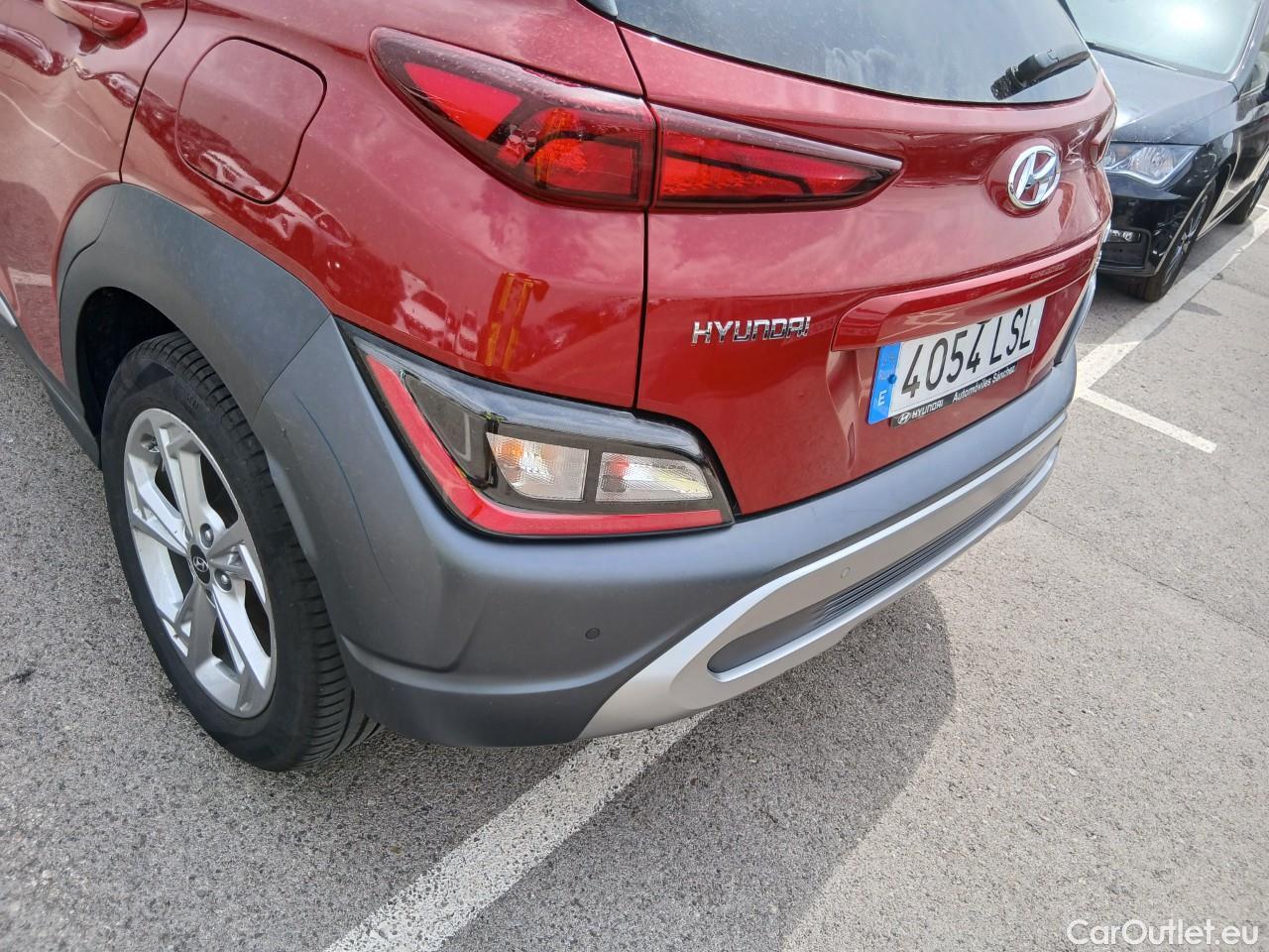  Land Rover  Discovery HYUNDAI Kona / 2020 / 5P / todoterreno 1.6 CRDI 100kW (136CV) 48V Tecno 4X2 #24
