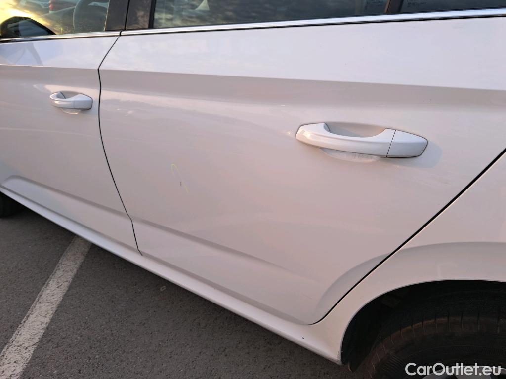  Skoda  KAMIQ SKODA  1.0 TSI 81kW (110CV) DSG Ambition #18