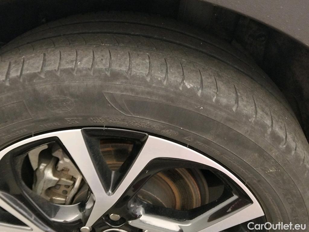  Toyota  C-HR TOYOTA  / 2016 / 5P / todoterreno 1.8 125H Advance #5