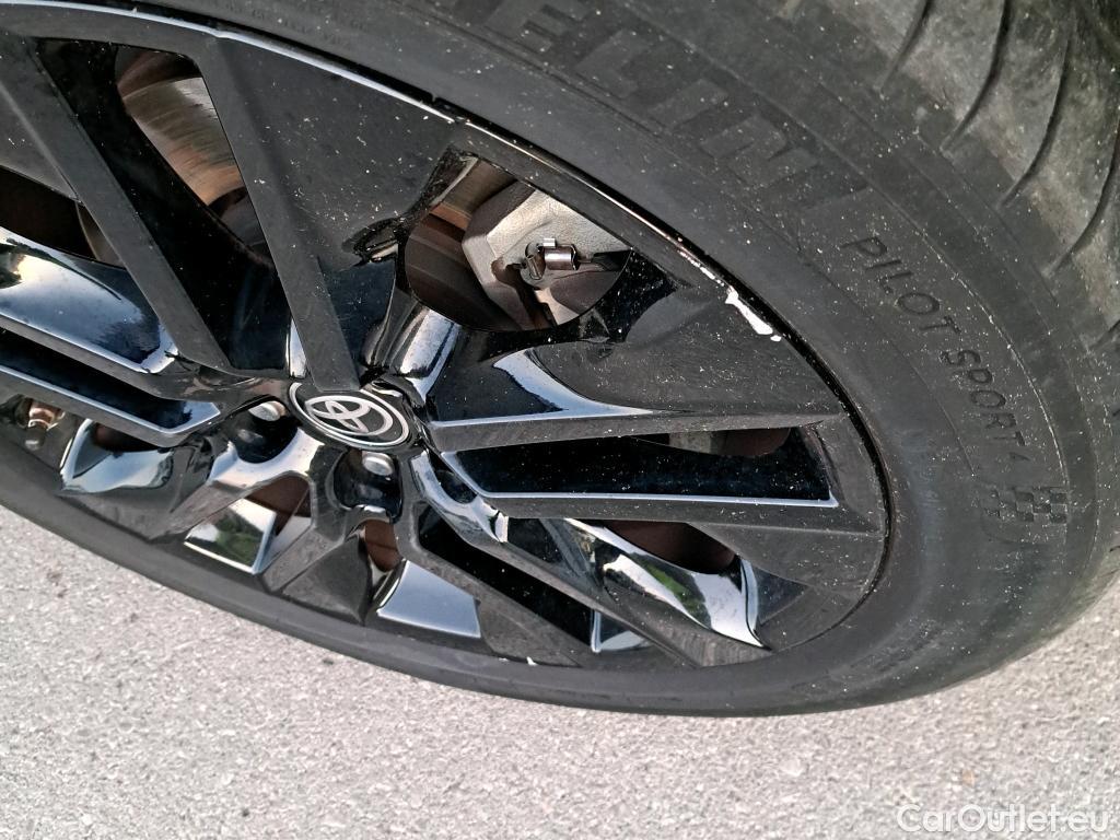  Toyota  RAV4 TOYOTA  / 2018 / 5P / todoterreno 2.5l 220H Black Edition 4WD(SP) #25