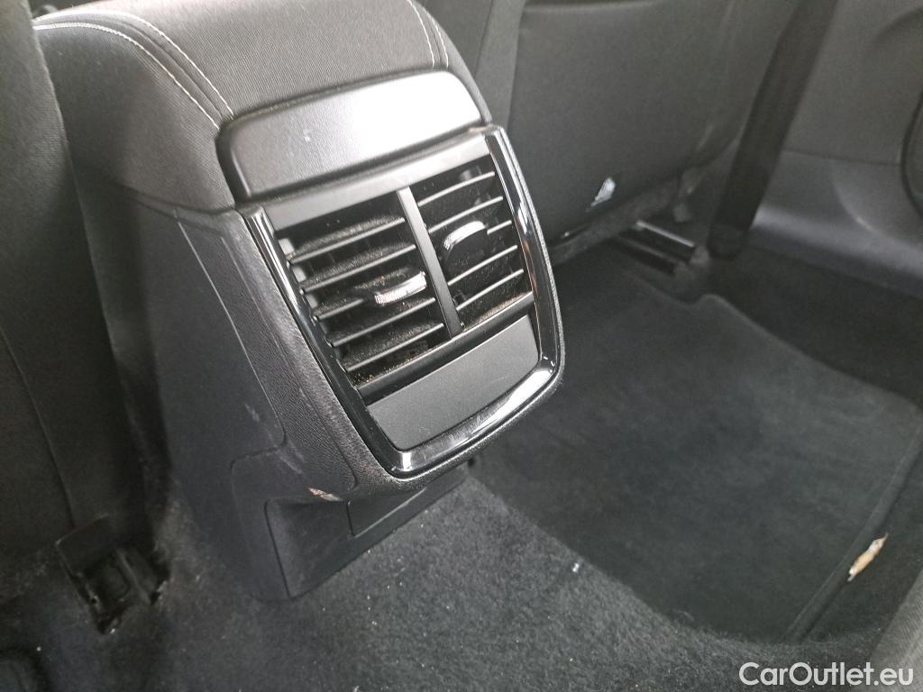  Skoda  KAMIQ SKODA  1.0 TSI 81kW (110CV) DSG Ambition #16
