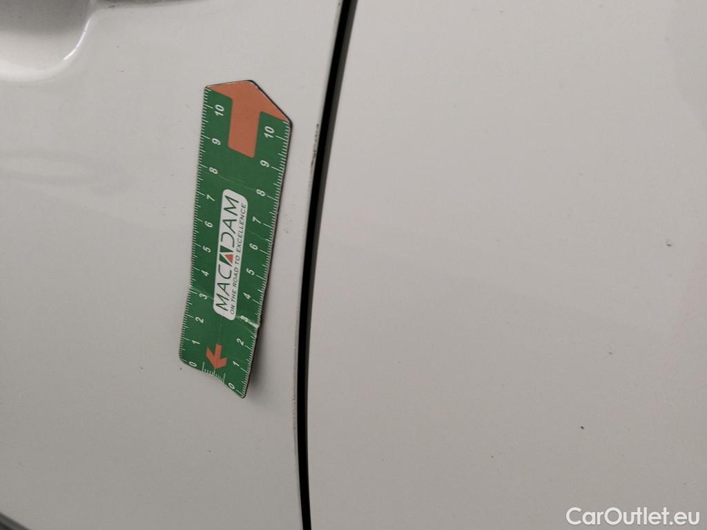  Toyota  C-HR TOYOTA  / 2016 / 5P / todoterreno 1.8 125H Advance #12