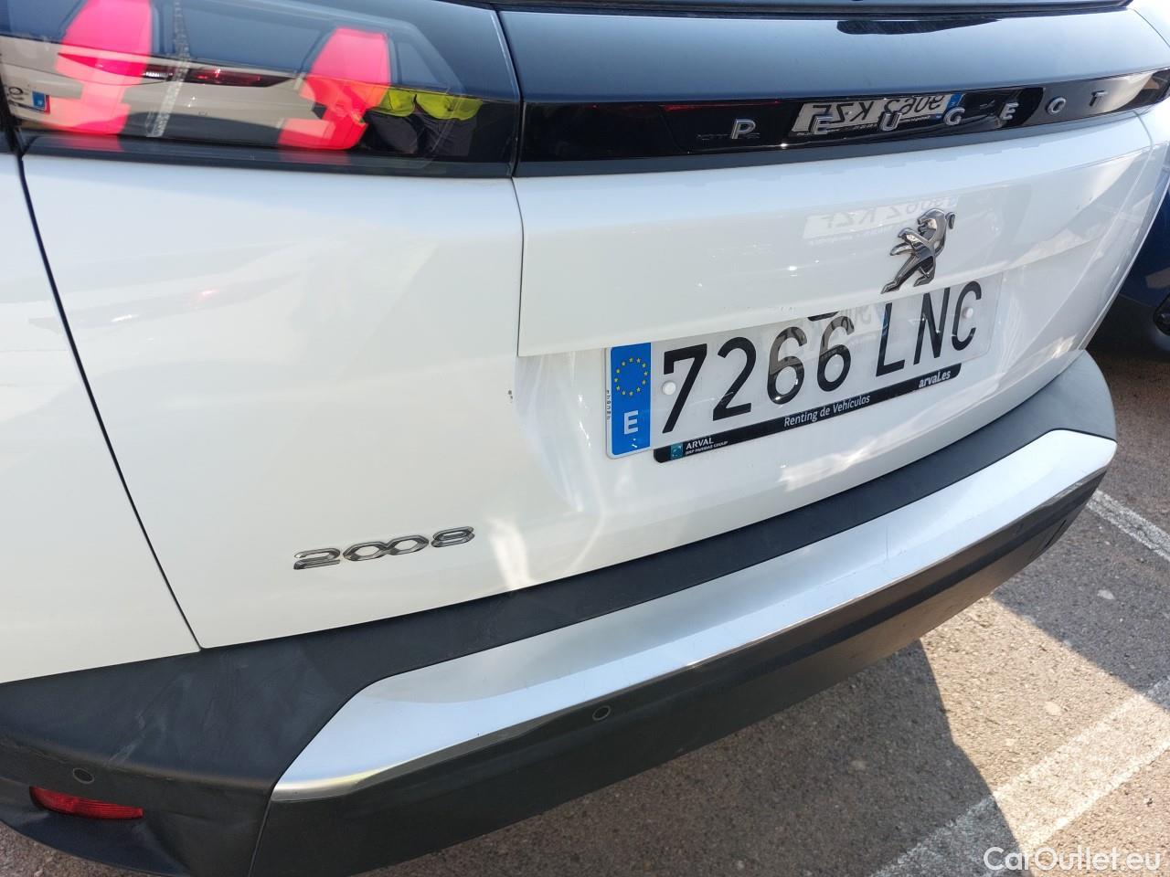  Peugeot  2008  Allure Pack 1.5 HDi 110CV MT6 E6d #10