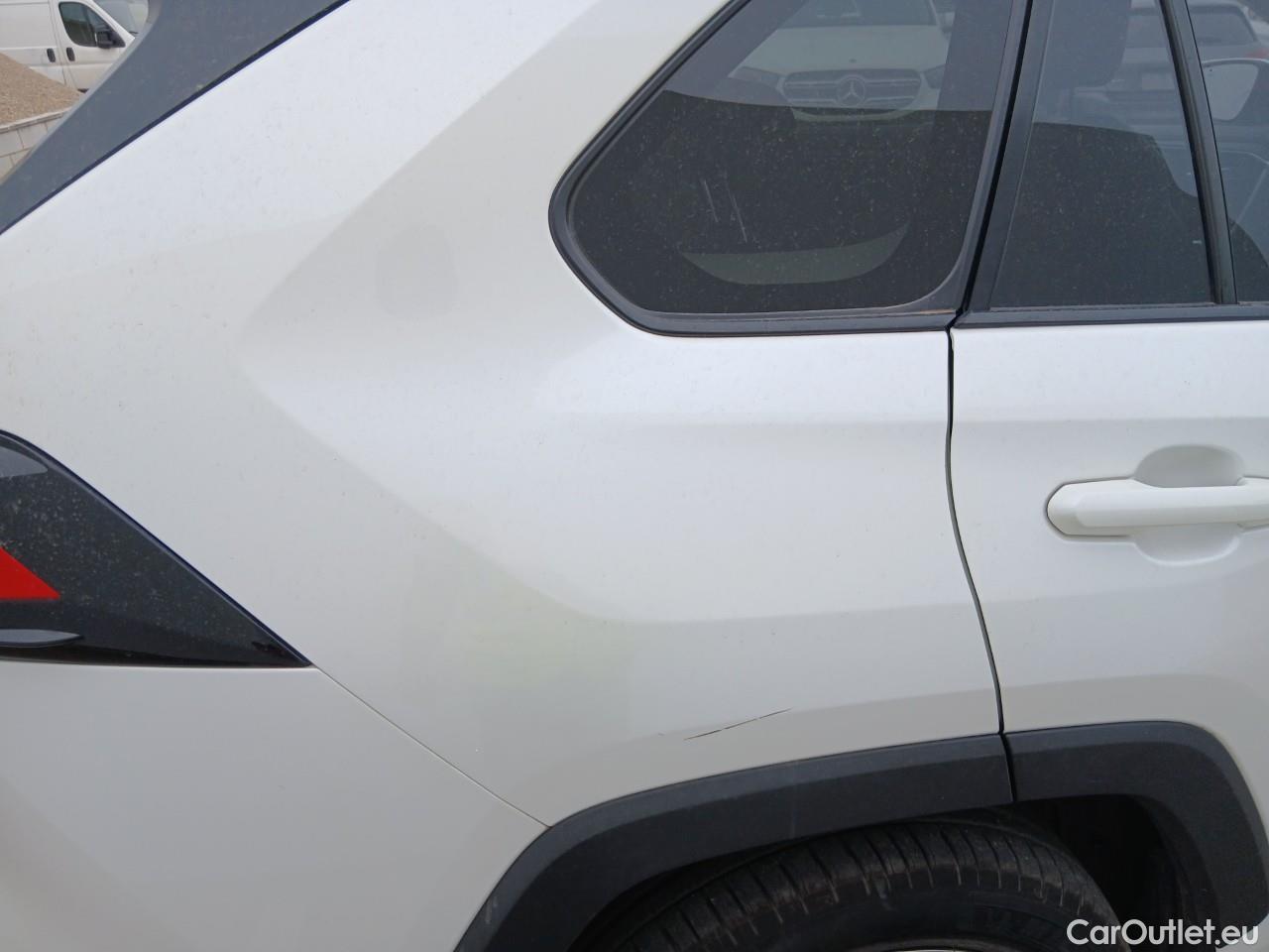  Toyota  RAV4 TOYOTA  / 2018 / 5P / todoterreno 2.5l 220H Advance Plus #12