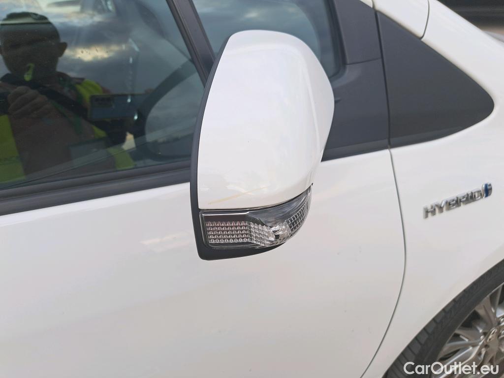  Toyota  Yaris TOYOTA  / 2017 / 5P / berlina con portón 1.5 Hybrid Active #30