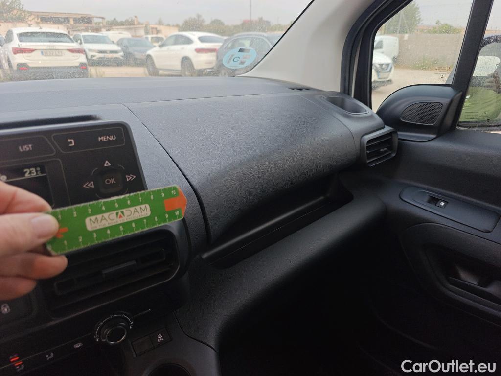  Citroen  Berlingo  Furgón Control M 1.5 100CV MT5 #42