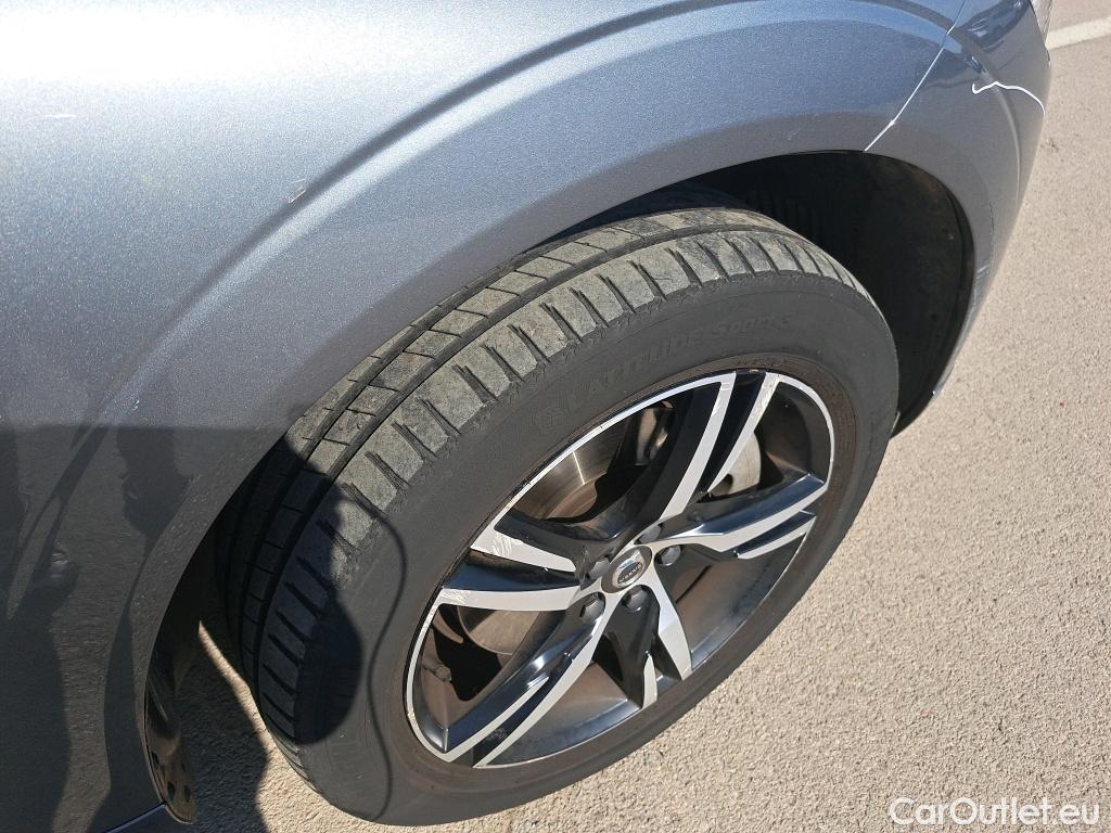  Volvo  XC60  R Design Plug-In Hybrid AWD 2.0 T8 Twin Engine 390CV AT8 E6dT #3