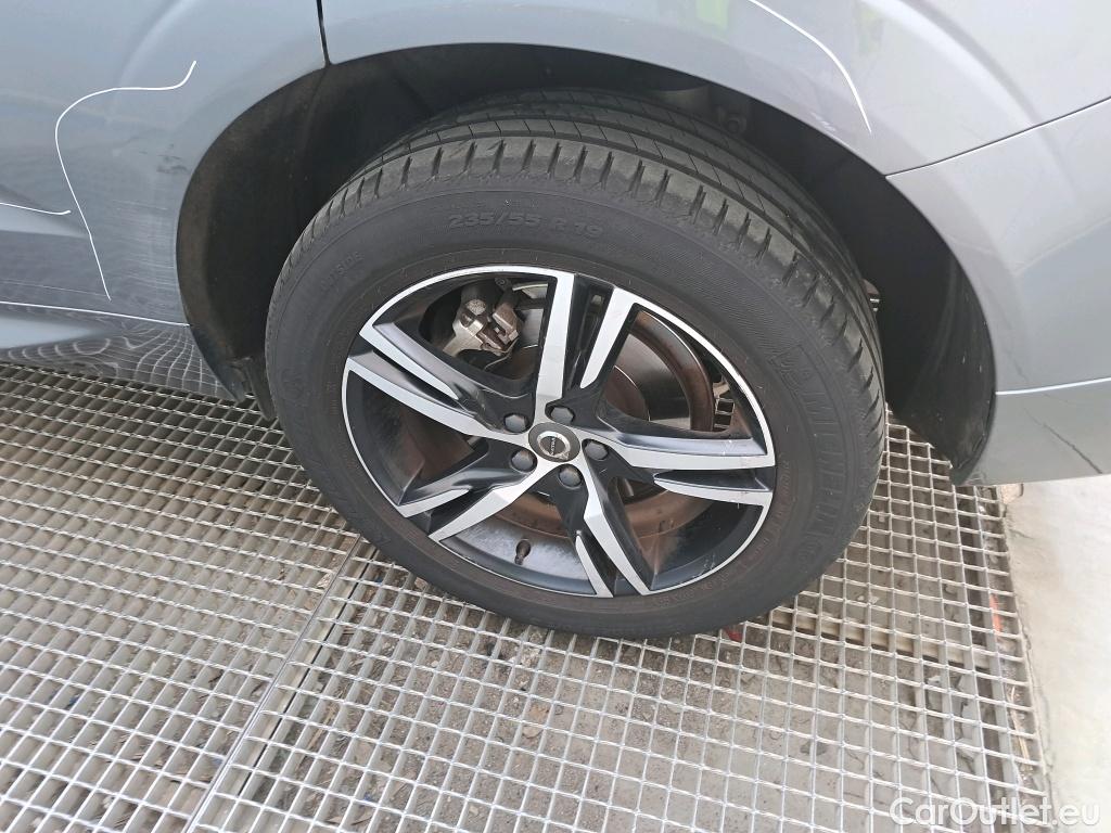  Volvo  XC60  R Design Plug-In Hybrid AWD 2.0 T8 Twin Engine 390CV AT8 E6dT #11