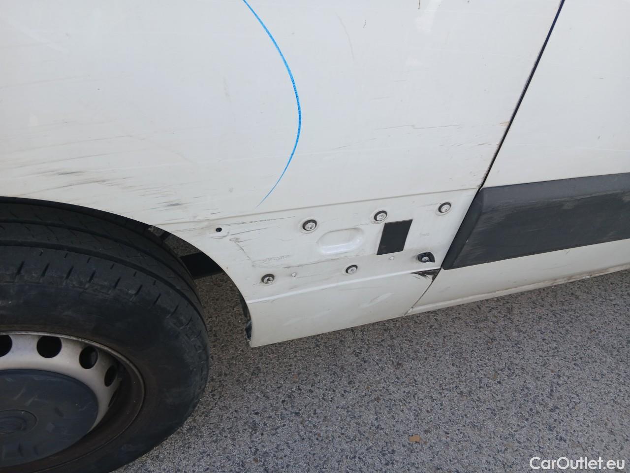  Opel  Movano OPEL  / 2019 / 4P / furgón 2.3 CDTI 99kW (135CV) L2 H2 F 3.5t (AC) #68