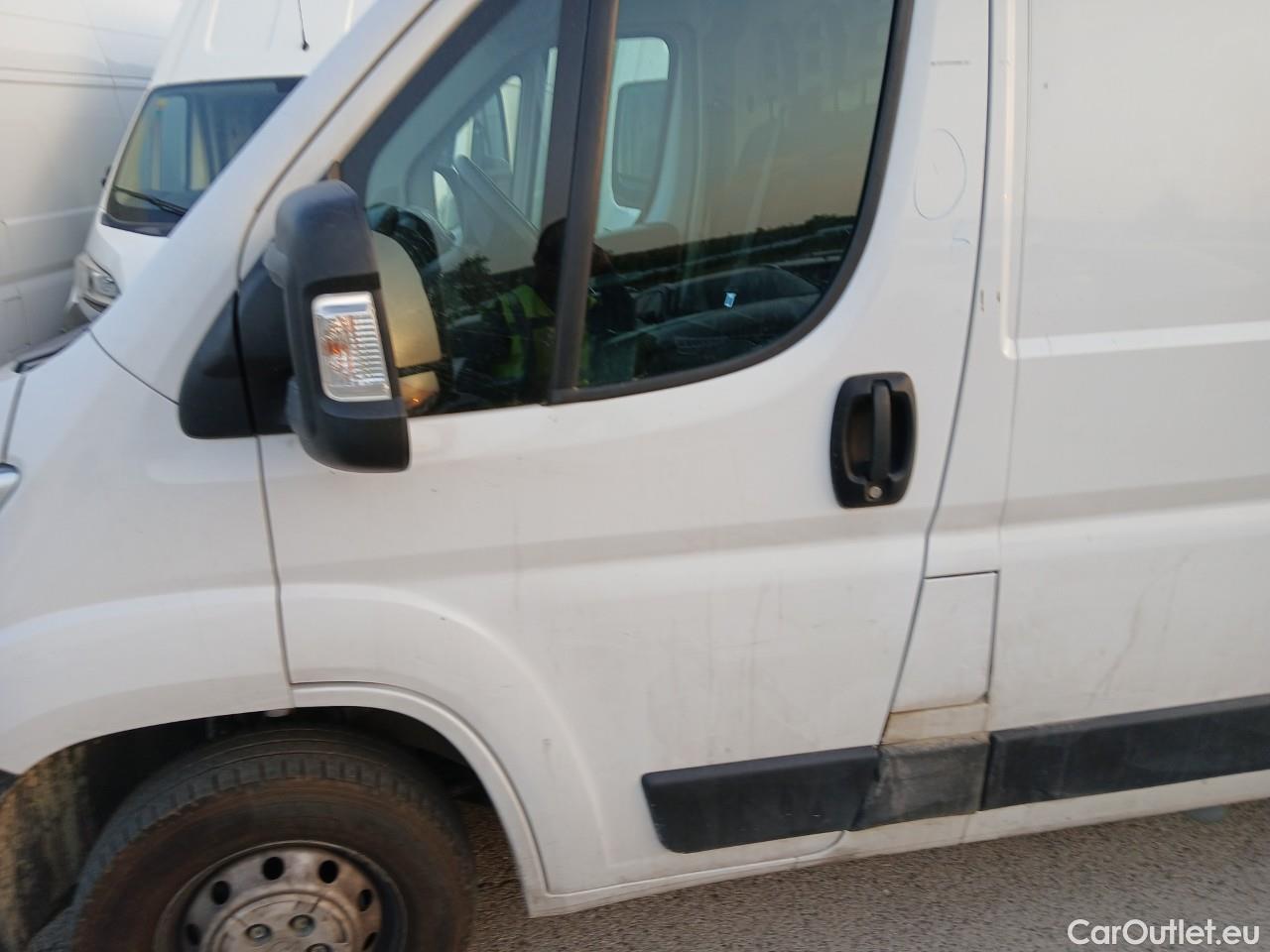  Opel  Movano OPEL  / 2021 / 4P / Furgón Base L2H2 3.5T 2.2 BlueHDi #23