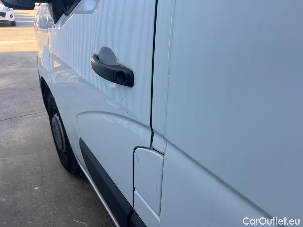  Renault  Master  III Furgón L2H2 HKa 3 5t 2.3 dCi 135CV MT6 E6dT #11