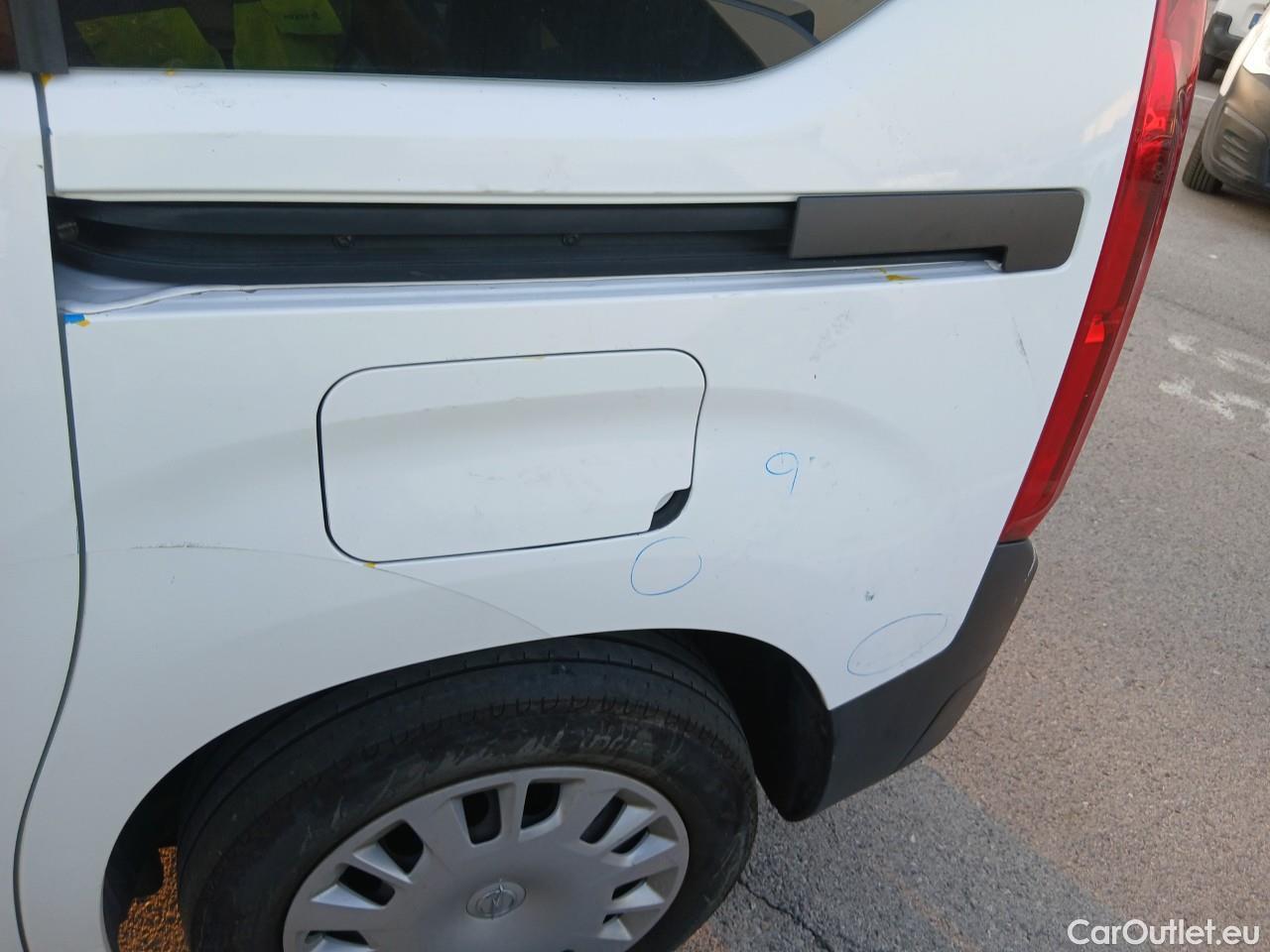  Opel  Combo OPEL  Life / 2018 / 5P / monovolumen compacto 1.5 TD 75kW (100CV) S/S Edition L #31