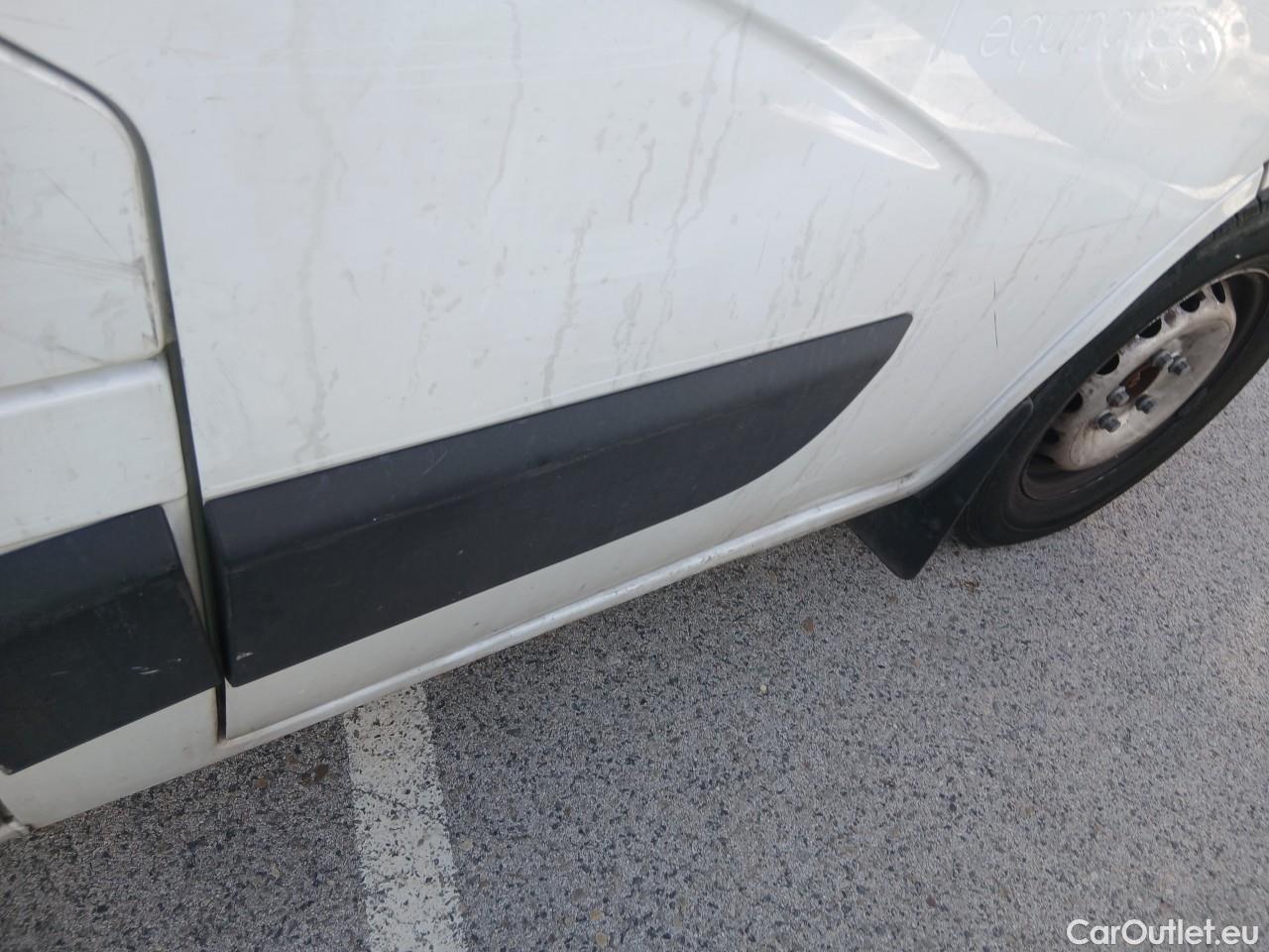  Opel  Movano OPEL  / 2019 / 4P / furgón 2.3 CDTI 99kW (135CV) L2 H2 F 3.5t (AC) #75