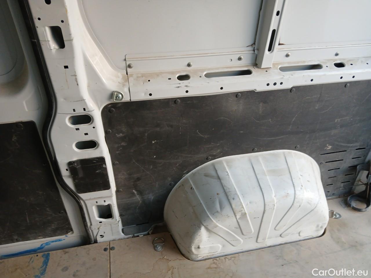  Opel  Movano OPEL  / 2021 / 4P / Furgón Base L2H2 3.5T 2.2 BlueHDi #14
