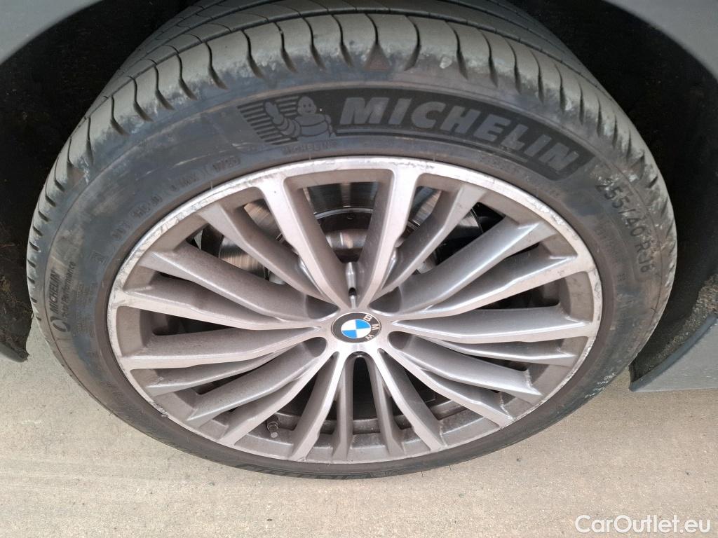  Bmw  Serie 3 BMW Série 3 Berline / 2018 / 4P / Berline 330e 292ch Luxury BVA8 Hybride #43