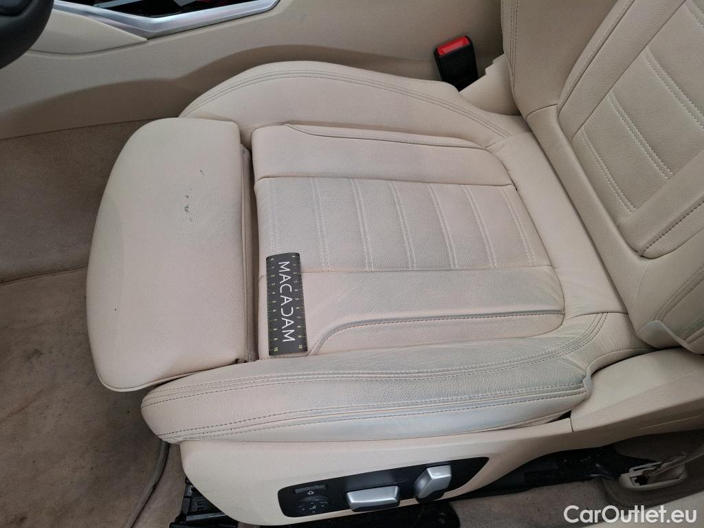  Bmw  Serie 3 BMW Série 3 Berline / 2018 / 4P / Berline 330e 292ch Luxury BVA8 Hybride #55