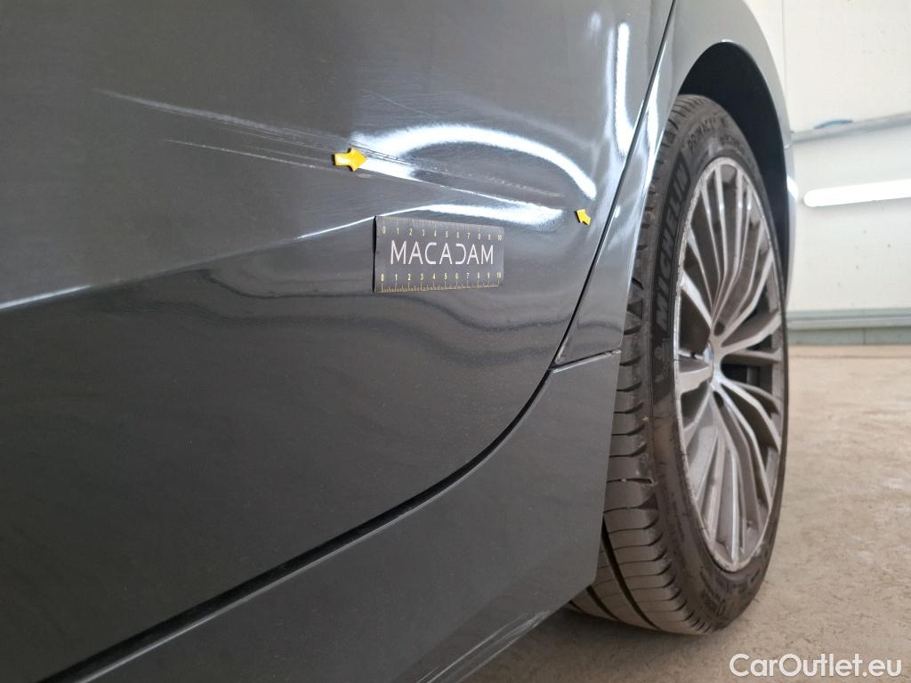  Bmw  Serie 3 BMW Série 3 Berline / 2018 / 4P / Berline 330e 292ch Luxury BVA8 Hybride #2