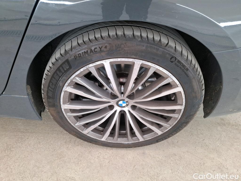  Bmw  Serie 3 BMW Série 3 Berline / 2018 / 4P / Berline 330e 292ch Luxury BVA8 Hybride #26