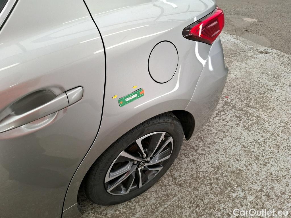  Lexus  CT LEXUS  / 2017 / 5P / Berline 200H Pack Business Auto #3