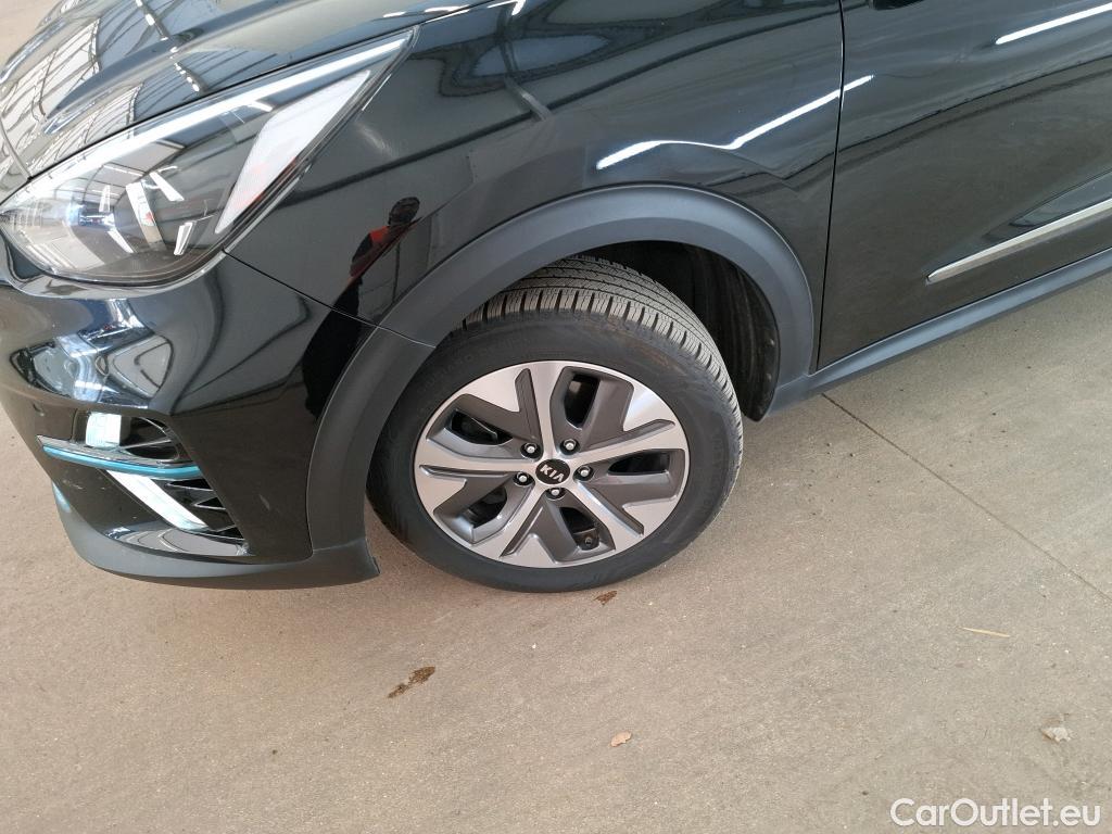  KIA  Niro KIA e- / 2016 / 5P / Berline e-Active Business 64 kWh 204 ch #17