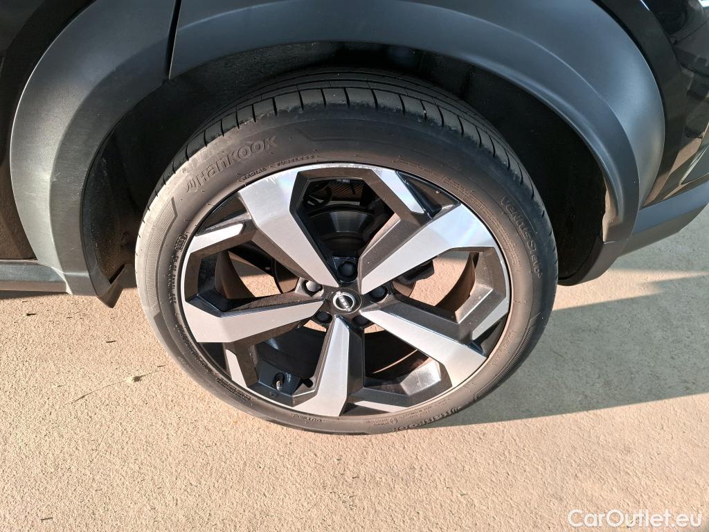  Nissan  Juke NISSAN  / 2019 / 5P / Crossover Hybrid 143 Tekna #21