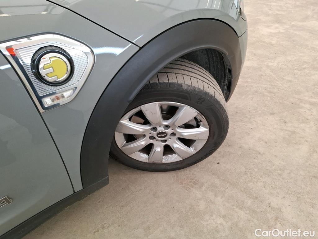  Mini  Countryman MINI  / 2016 / 5P / Crossover Cooper SE ALL4 Busi Design 136+88ch BVA6 #19