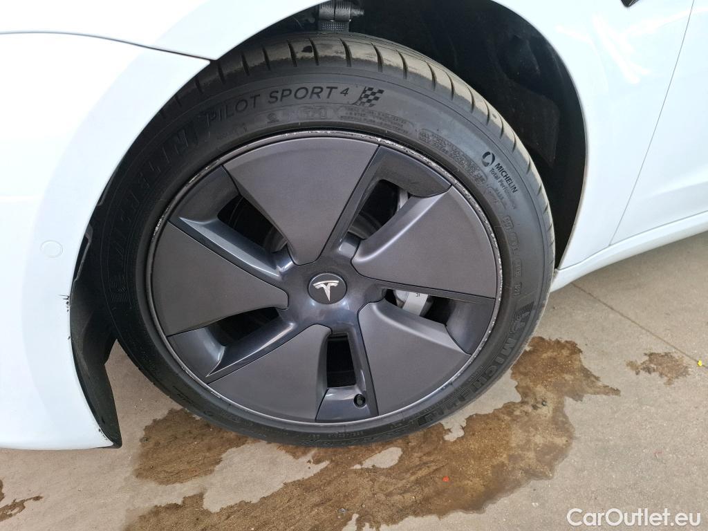  Tesla  Model 3 TESLA  / 2018 / 4P / Berline Autonomie Standard Plus RWD #9