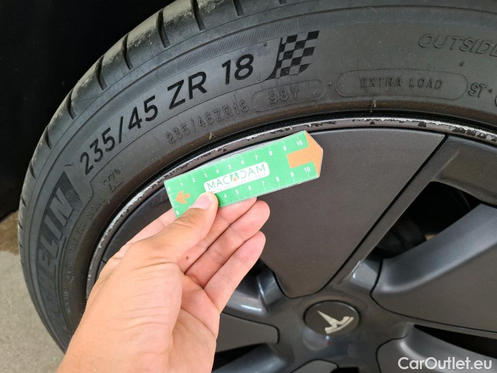  Tesla  Model 3 TESLA  / 2018 / 4P / Berline Autonomie Standard Plus RWD #21