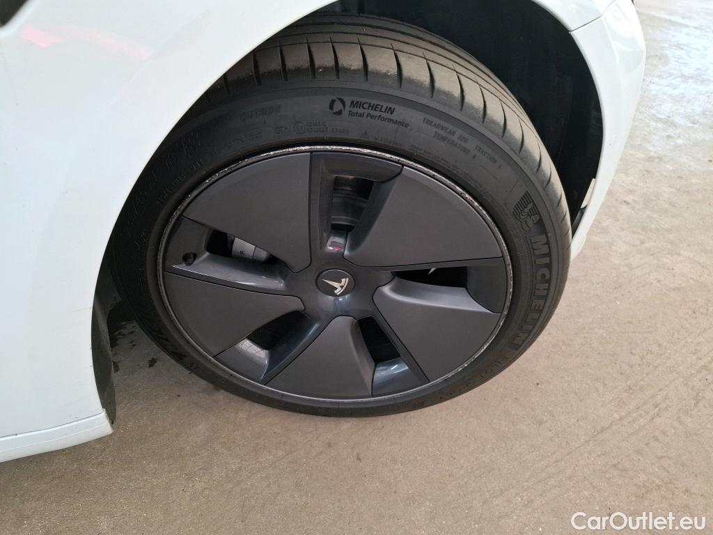  Tesla  Model 3 TESLA  / 2018 / 4P / Berline Autonomie Standard Plus RWD #22
