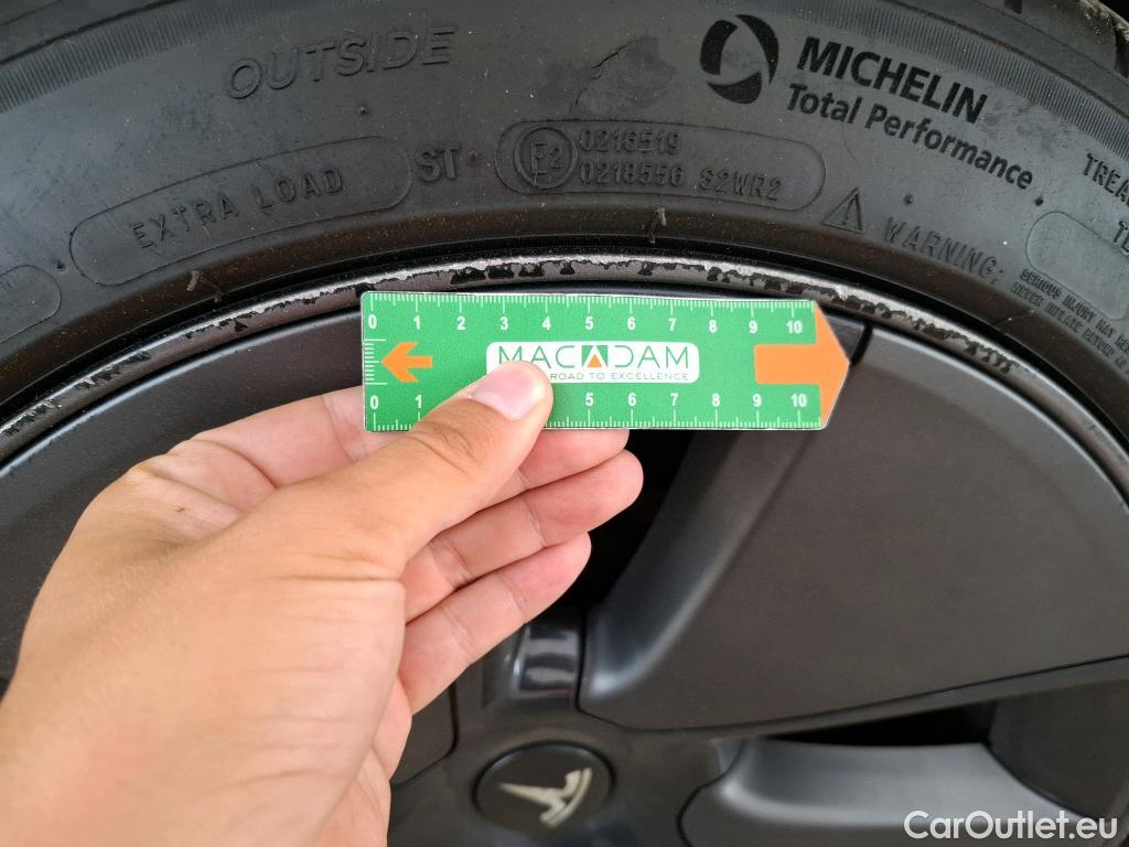  Tesla  Model 3 TESLA  / 2018 / 4P / Berline Autonomie Standard Plus RWD #19