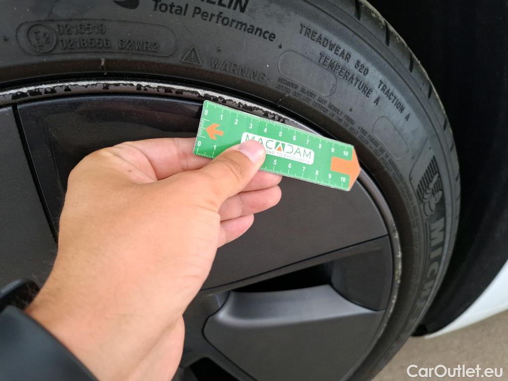  Tesla  Model 3 TESLA  / 2018 / 4P / Berline Autonomie Standard Plus RWD #20