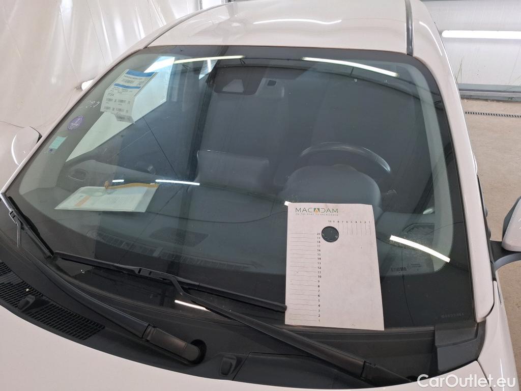  Toyota  Yaris  Hybride Affaires / 1.5 116h Dynamic Business / TRANSFO VP VF #1