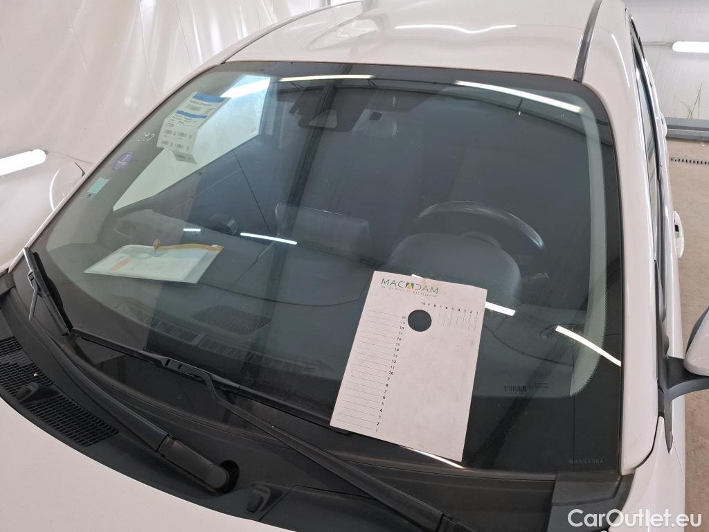  Toyota  Yaris  Hybride Affaires / 1.5 116h Dynamic Business / TRANSFO VP VF #32