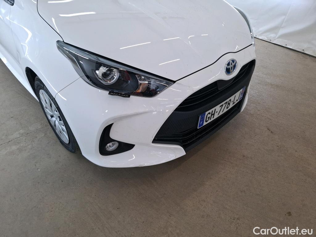  Toyota  Yaris  Hybride Affaires / 1.5 116h Dynamic Business / TRANSFO VP VF #4