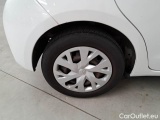  Toyota  Yaris TOYOTA  / 2017 / 5P / BERLINA 1.5 HYBRID BUSINESS #18