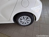  Toyota  Yaris TOYOTA  / 2020 / 5P / BERLINA HYBRID BUSINESS MY20 #35