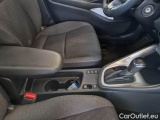  Toyota  Yaris TOYOTA  / 2020 / 5P / BERLINA HYBRID BUSINESS MY20 #41