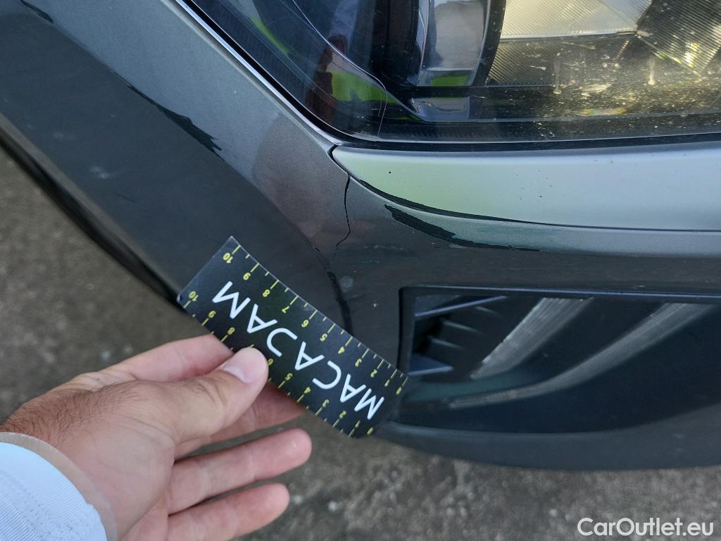  Hyundai   Ioniq HYUNDAI / 2019 / 5P / berlina con portón 1.6 GDI HEV Tecno DCT #8