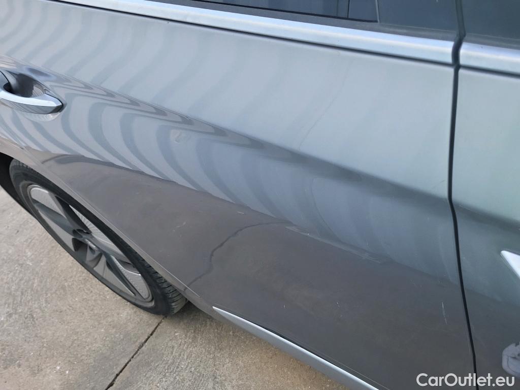  Hyundai   Ioniq HYUNDAI / 2019 / 5P / berlina con portón 1.6 GDI HEV Tecno DCT #19