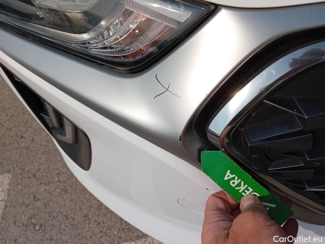  Hyundai   Ioniq HYUNDAI / 2019 / 5P / berlina con portón 1.6 GDI HEV Klass LE DCT #2