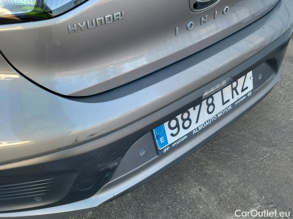  Hyundai   Ioniq HYUNDAI / 2019 / 5P / berlina con portón 1.6 GDI HEV Tecno DCT #13