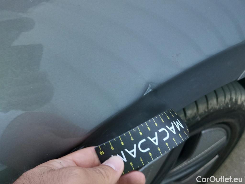  Hyundai   Ioniq HYUNDAI / 2019 / 5P / berlina con portón 1.6 GDI HEV Tecno DCT #24