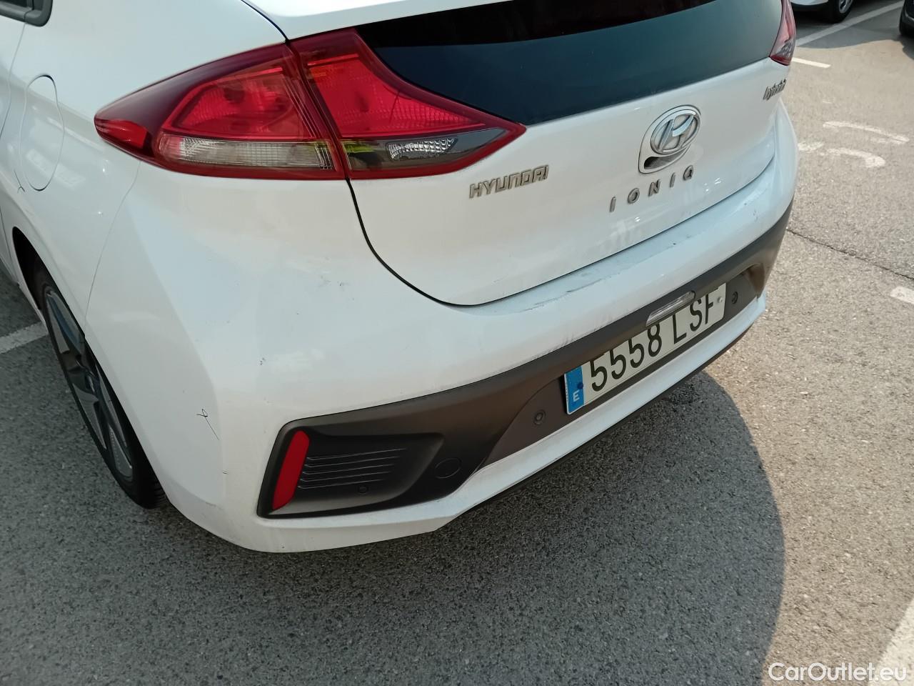  Hyundai   Ioniq HYUNDAI / 2019 / 5P / berlina con portón 1.6 GDI HEV Klass LE DCT #12